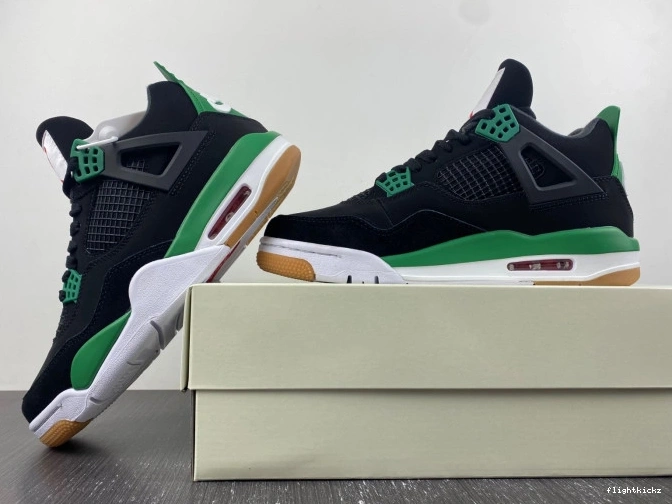 Retro 4 Jordan DR5415-030 SB 0813